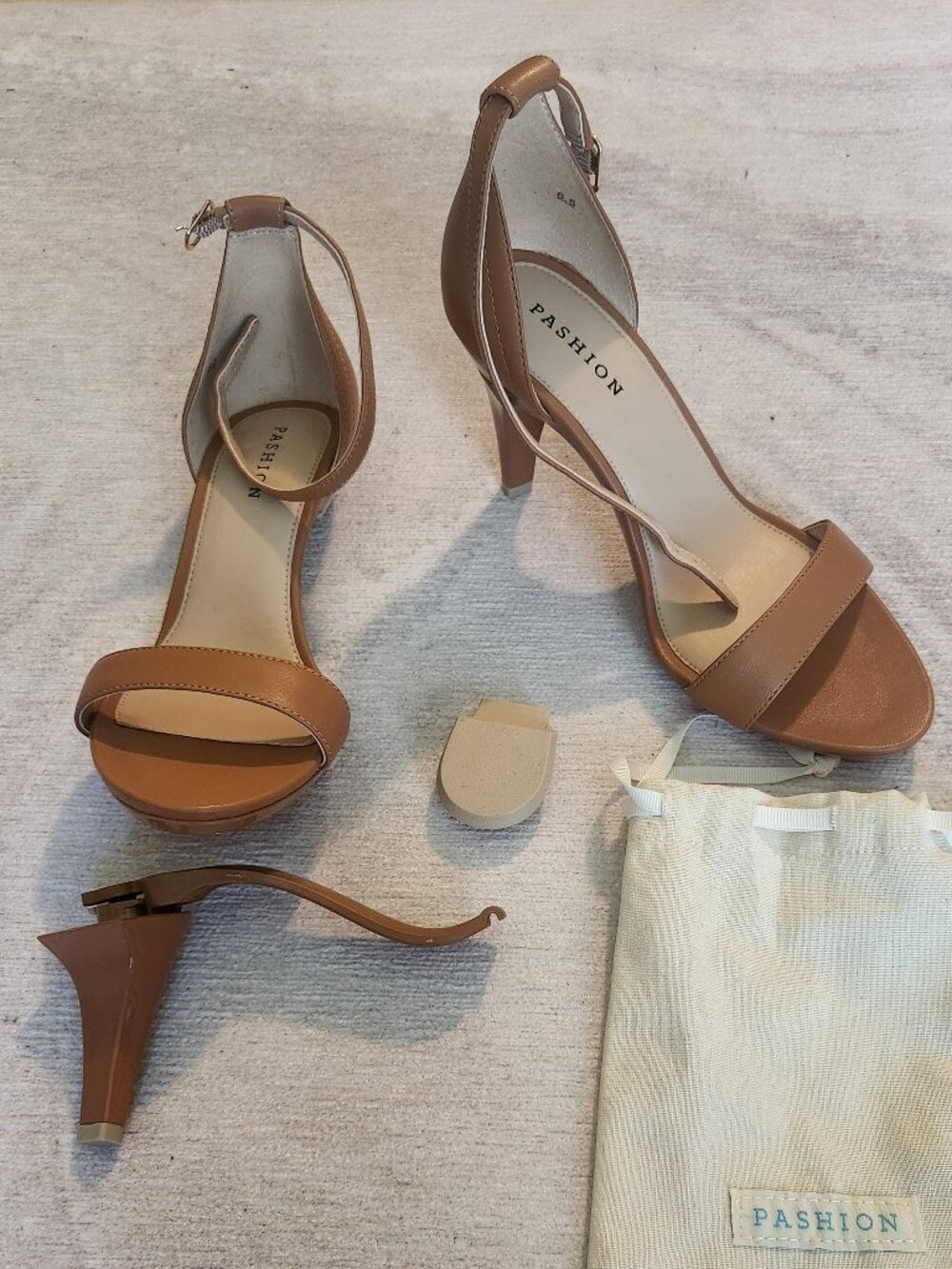 Pashion Convertible Flat / 4" Stiletto Haley Sandal Size 6.5 Nude / Light Brown